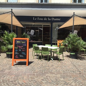 Elodie, un club ou un vendeur de jeux de société à Montluçon