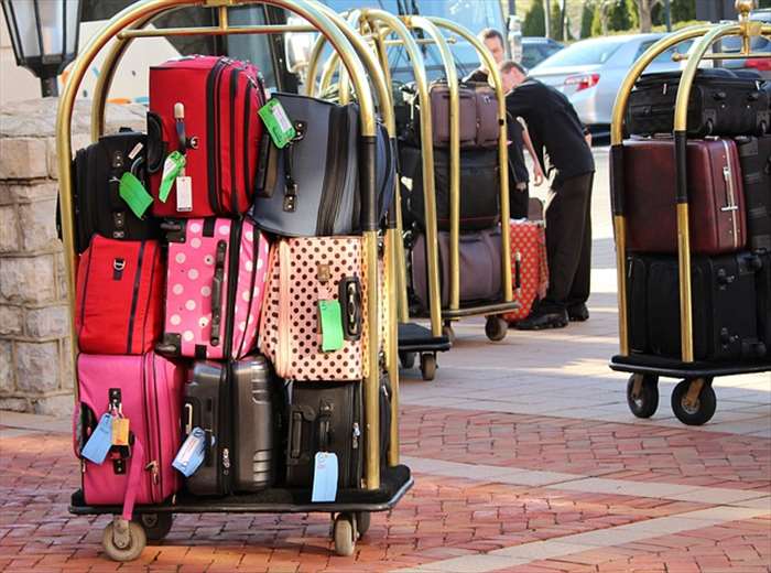 Quelles sont les solutions à prévoir en cas de perte de bagages lors d’un trajet en avion ?